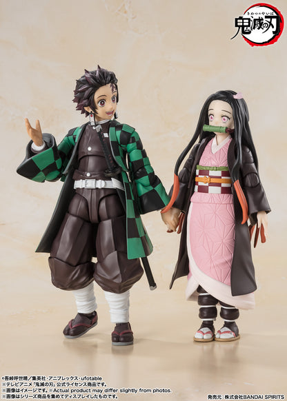 Demon Slayer: Kimetsu no Yaiba Tanjiro Kamado S.H.Figuarts available at ChimpLoot.com